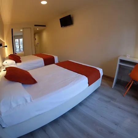 Atlantico 2* Виго